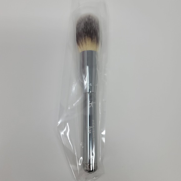 IT Cosmetics Special Edition Heavenly Luxe Brush Set Makeup Bag Travel Roll Pink - Picture 8 of 16